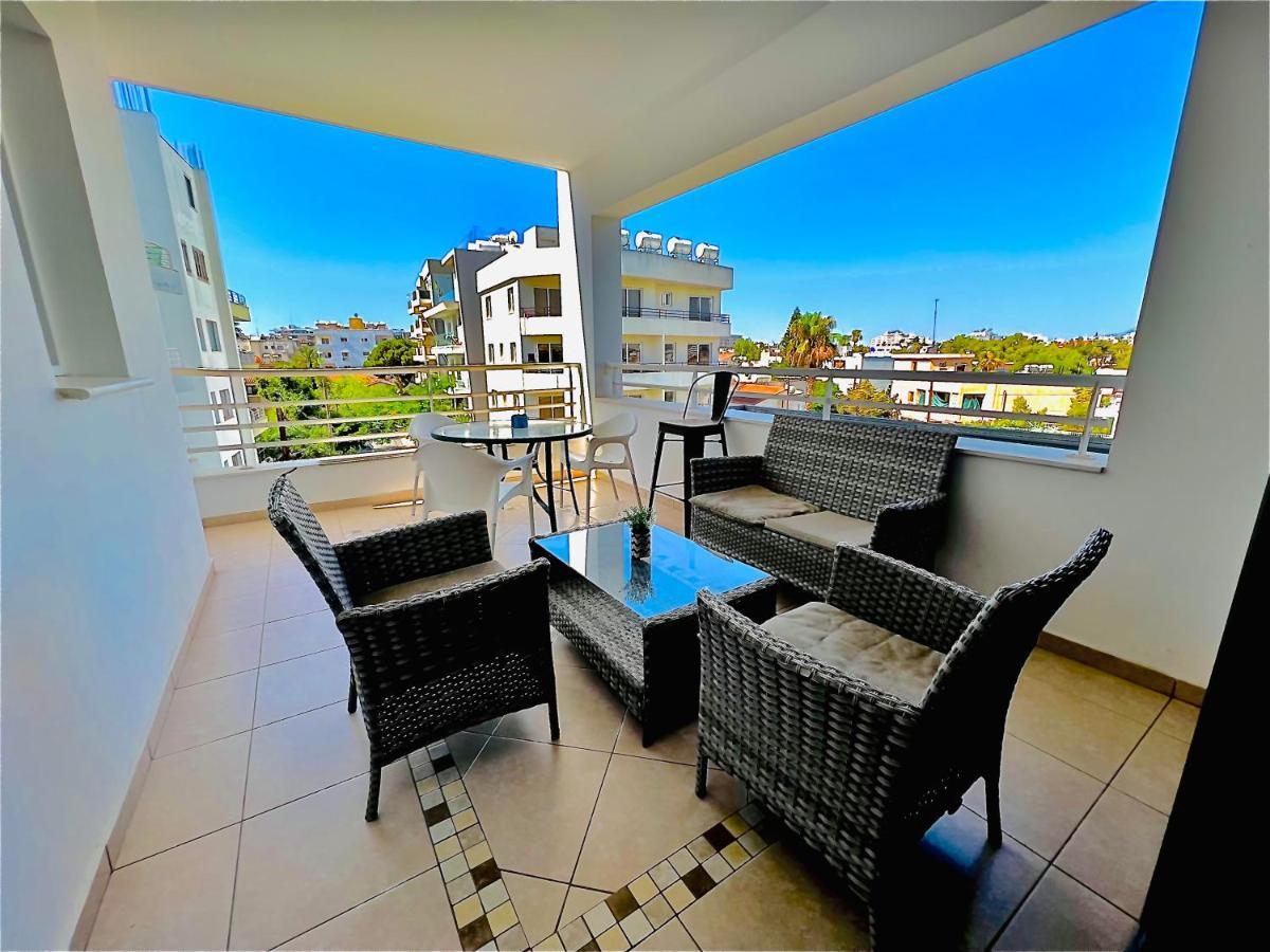Lara 303 Apartment Larnaca Exterior photo
