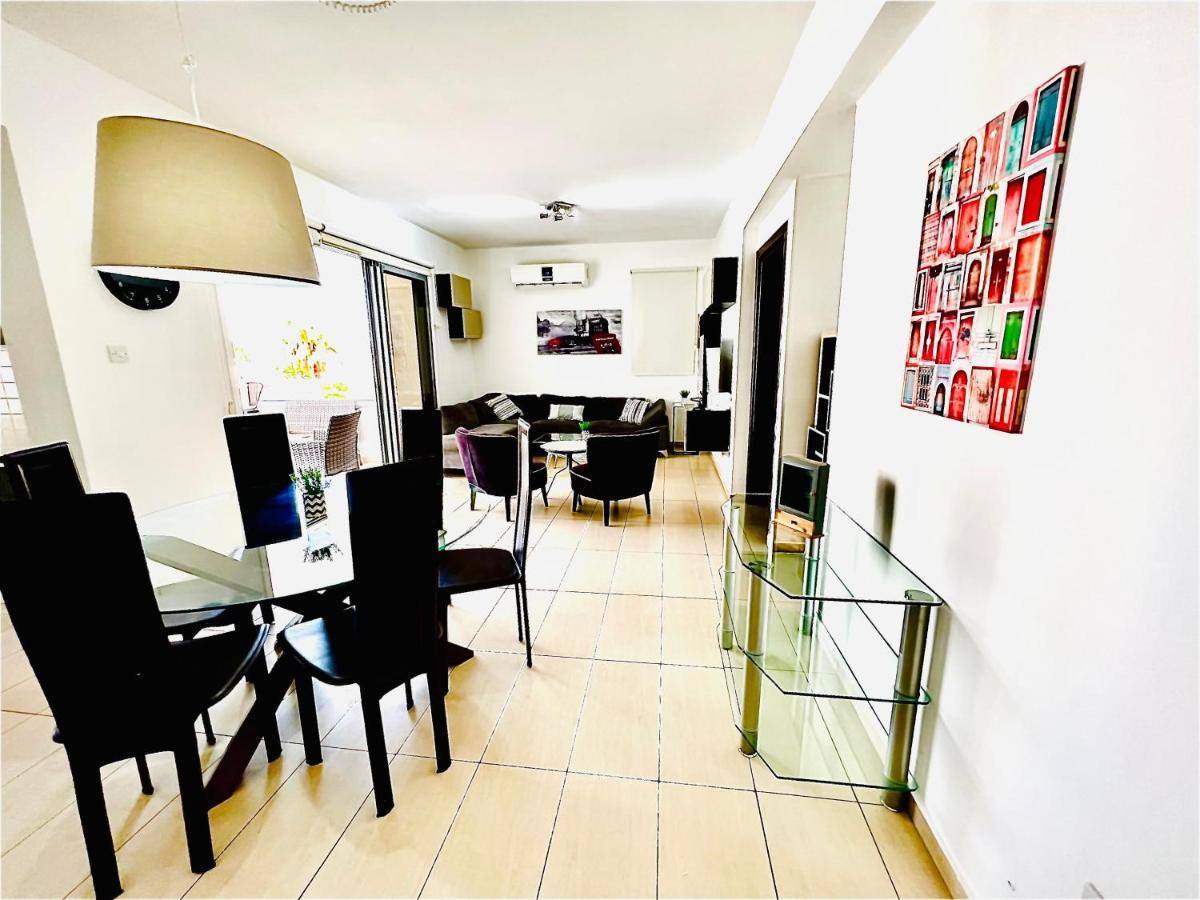 Lara 303 Apartment Larnaca Exterior photo