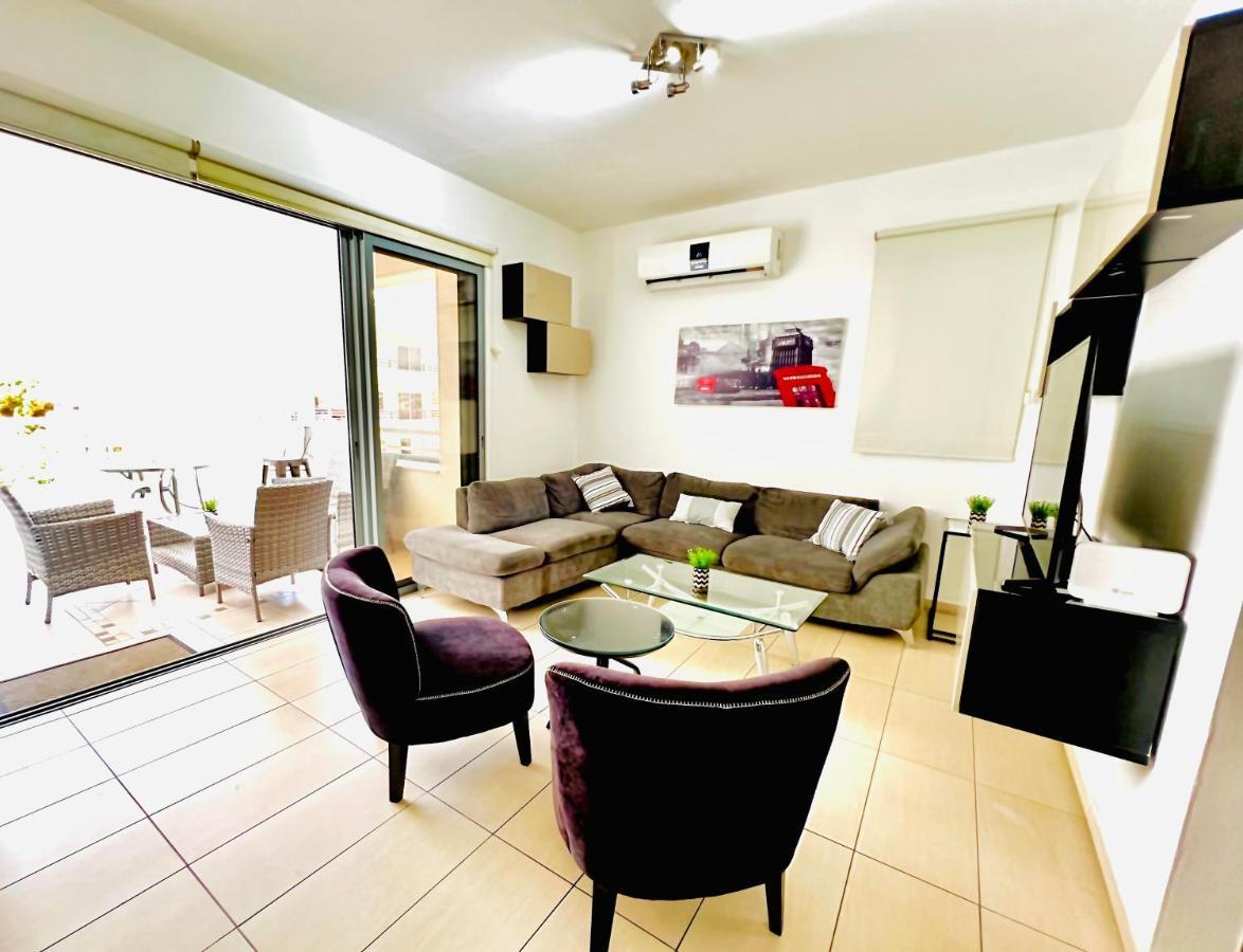 Lara 303 Apartment Larnaca Exterior photo